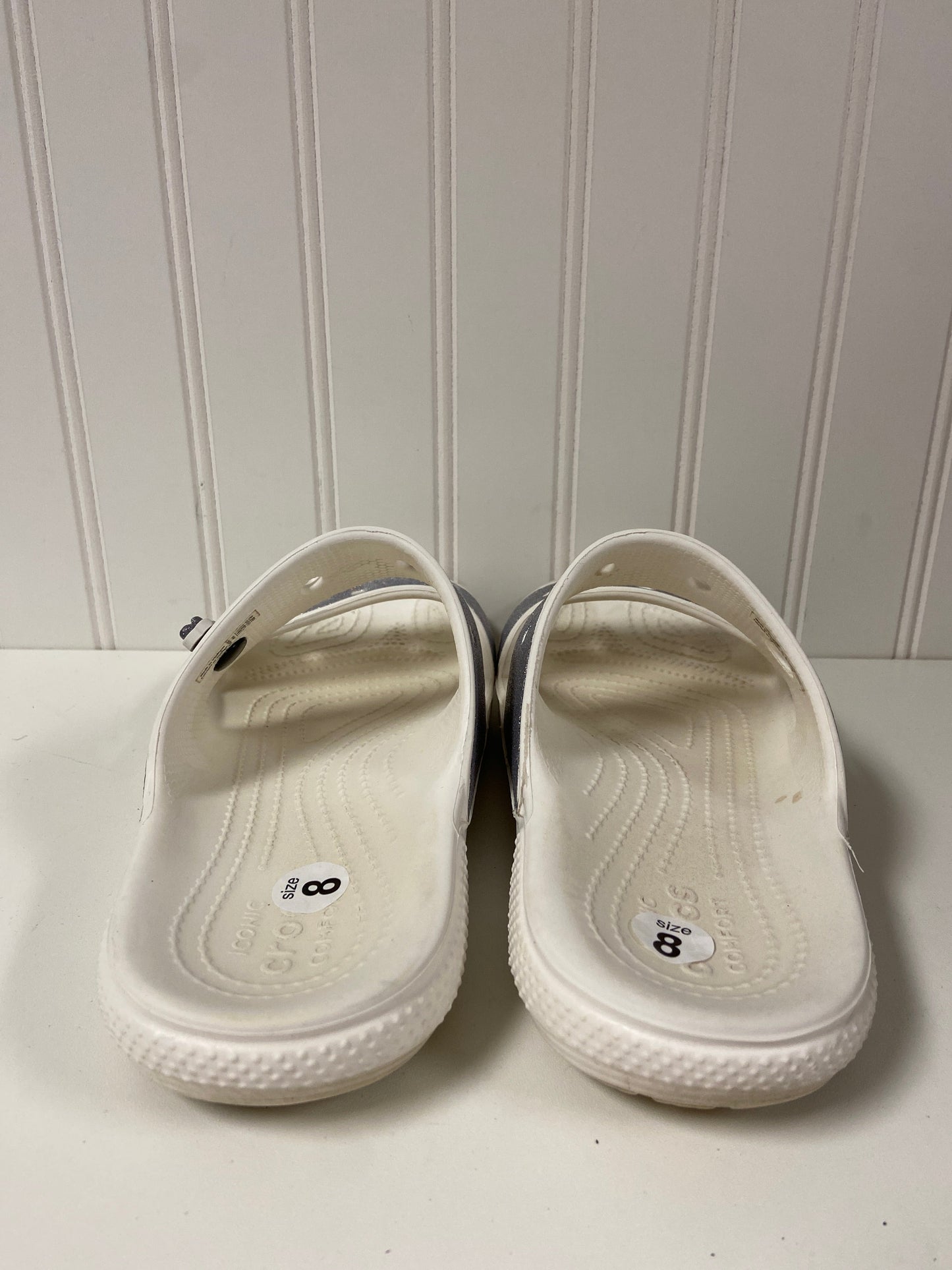 White Sandals Flats Crocs, Size 8