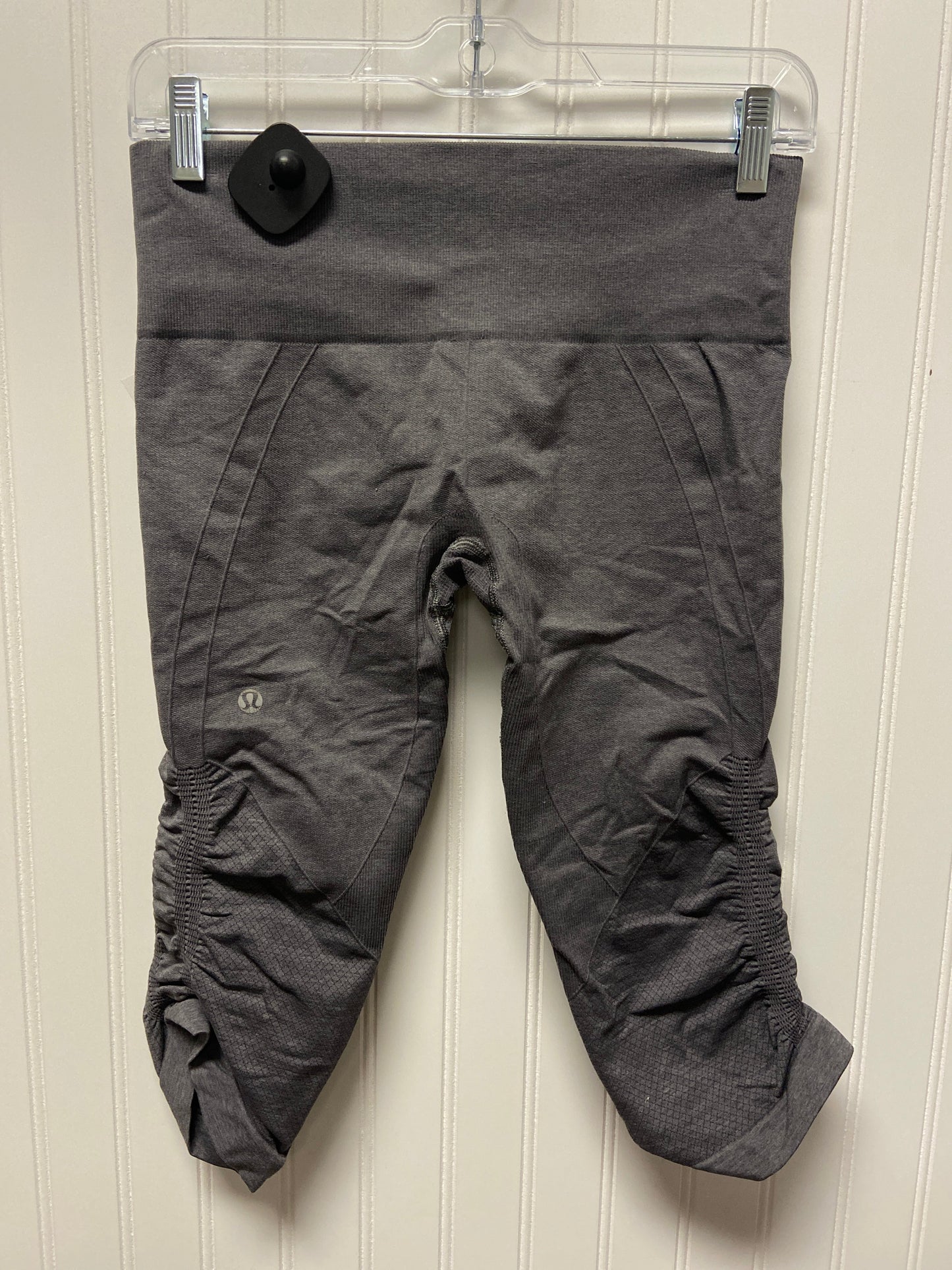 Grey Athletic Leggings Capris Lululemon, Size M