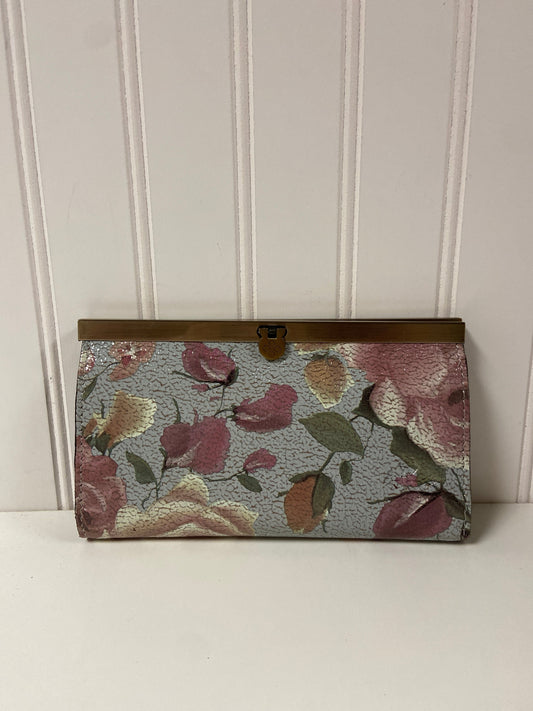 Wallet Designer Patricia Nash, Size Large