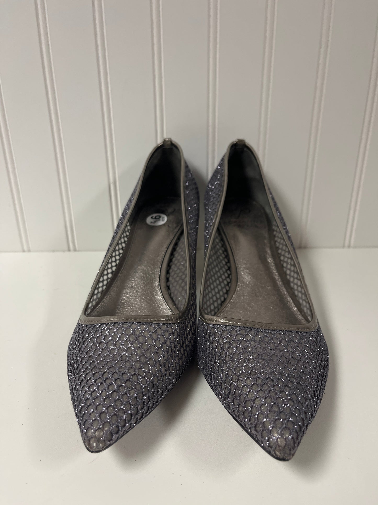 Grey Shoes Heels Kitten Adrianna Papell, Size 9.5