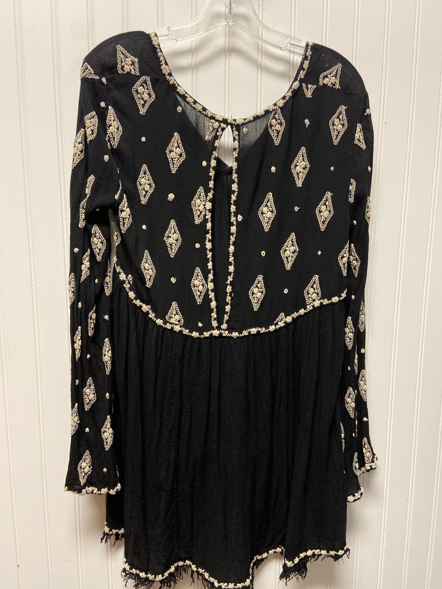 Tunic Long Sleeve By Free People In Black & Cream, Size: Petite   S