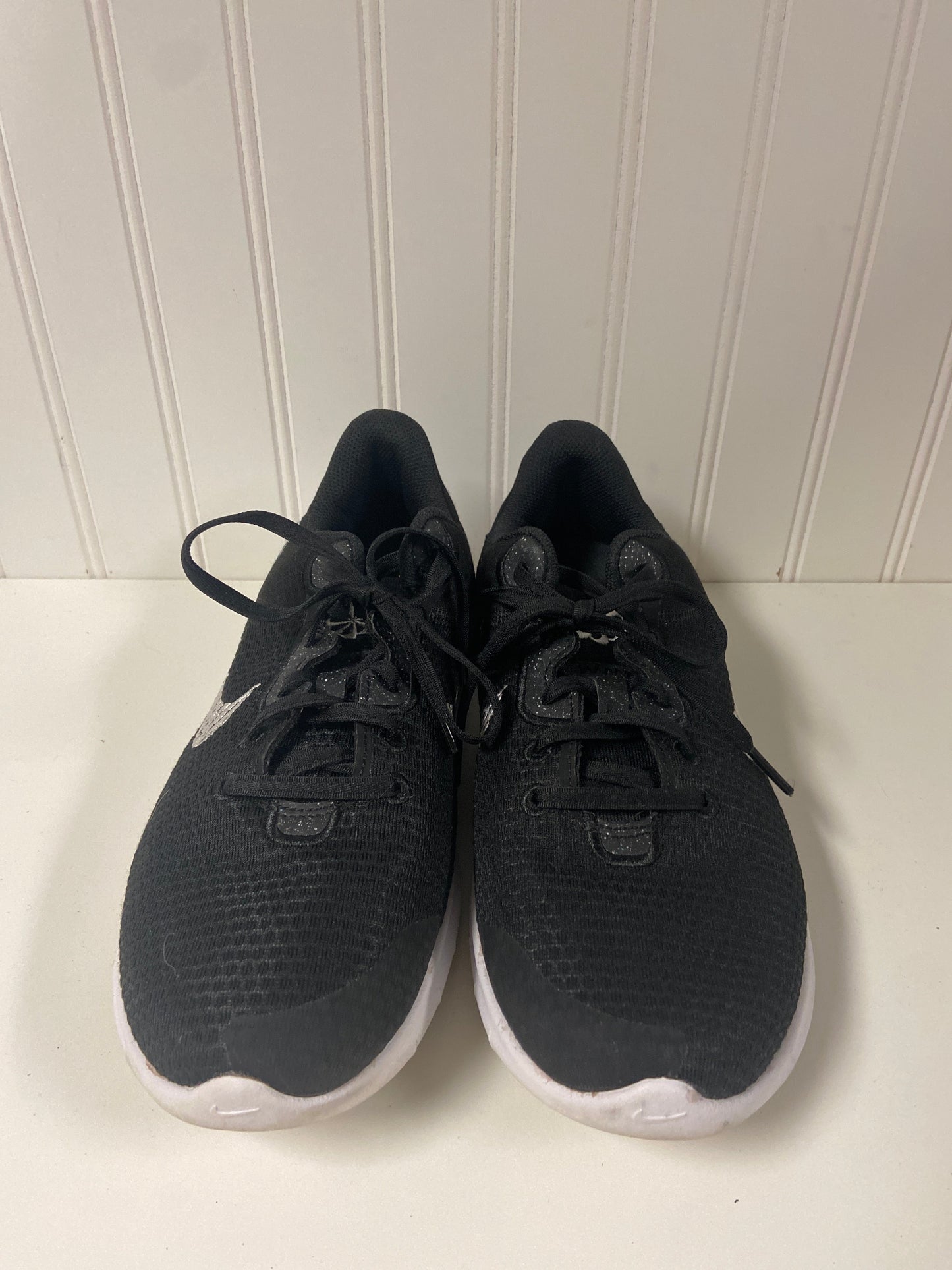 Shoes Athletic By Nike In Black & White, Size: 9.5