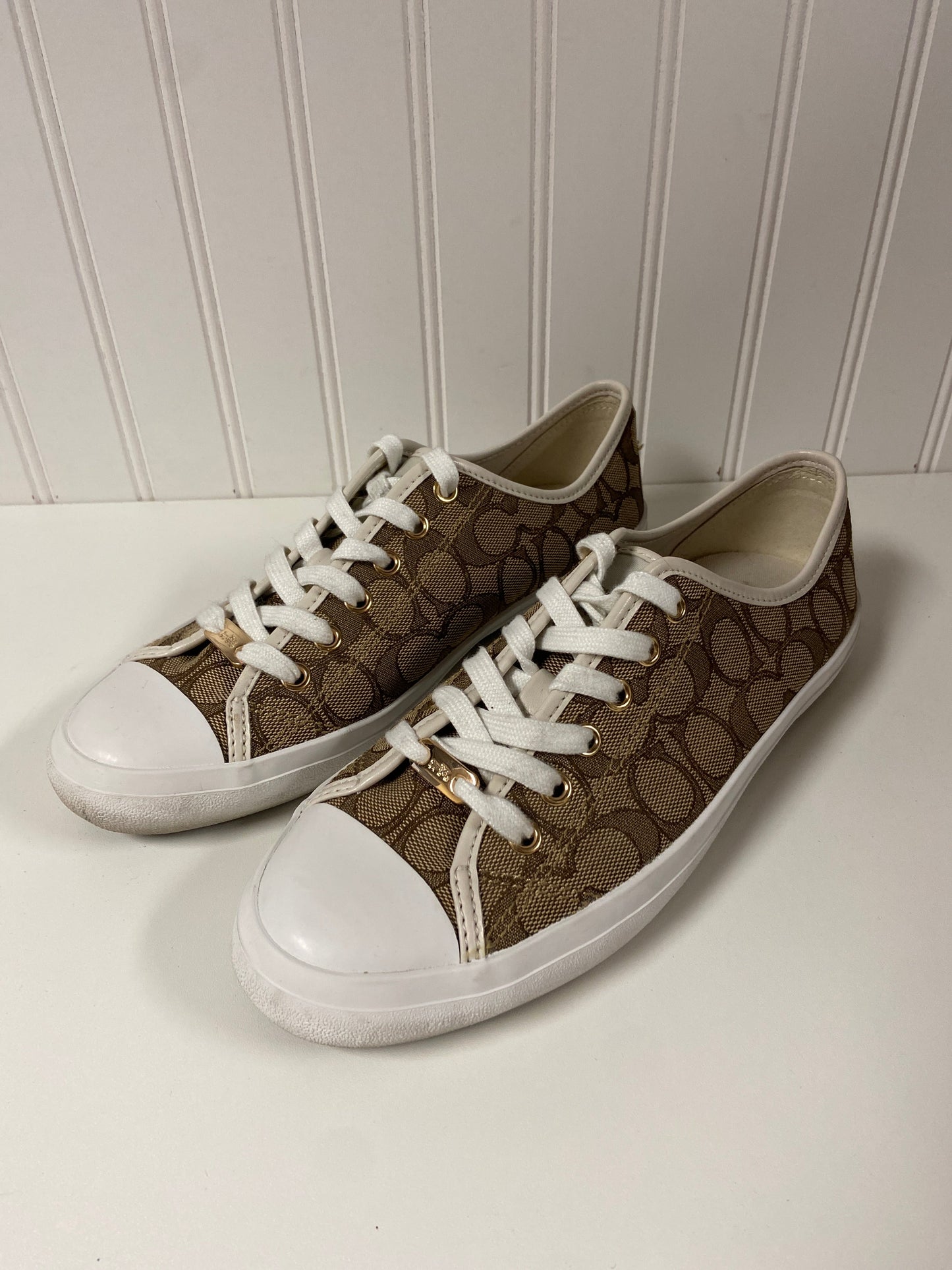 Shoes Designer By Coach In Tan & White, Size: 9.5