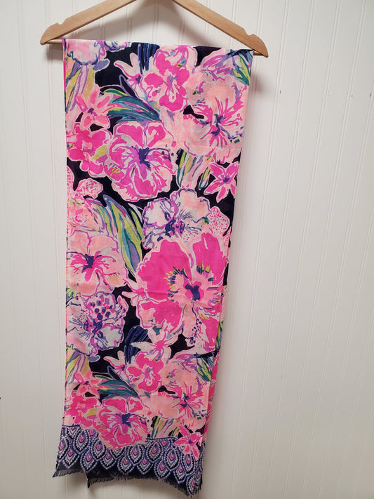 Scarf Designer By Lilly Pulitzer, Size: large