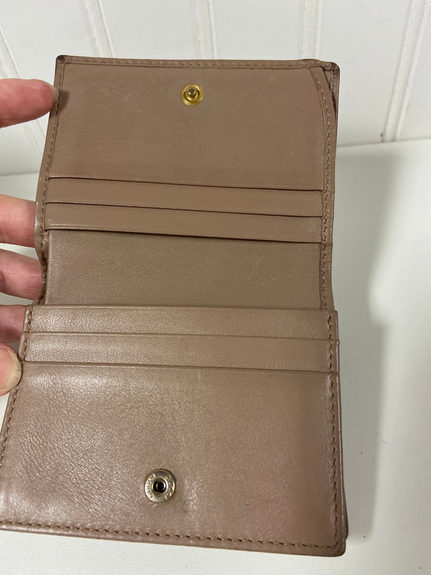 Wallet Luxury Designer By Gucci, Size: Small