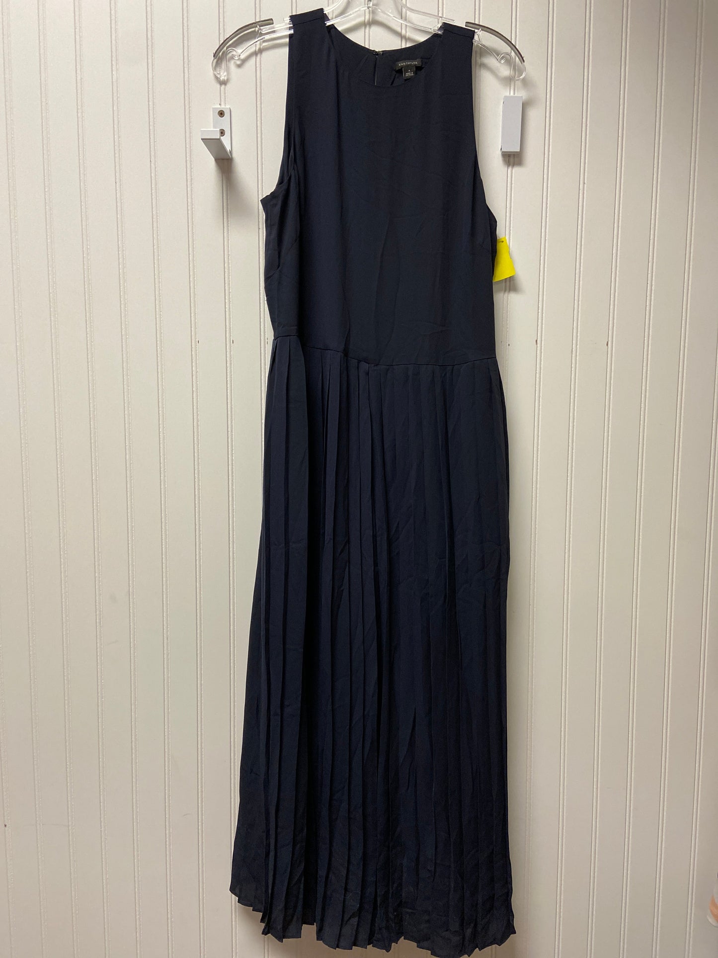 Dress Casual Maxi By Ann Taylor In Navy, Size: S