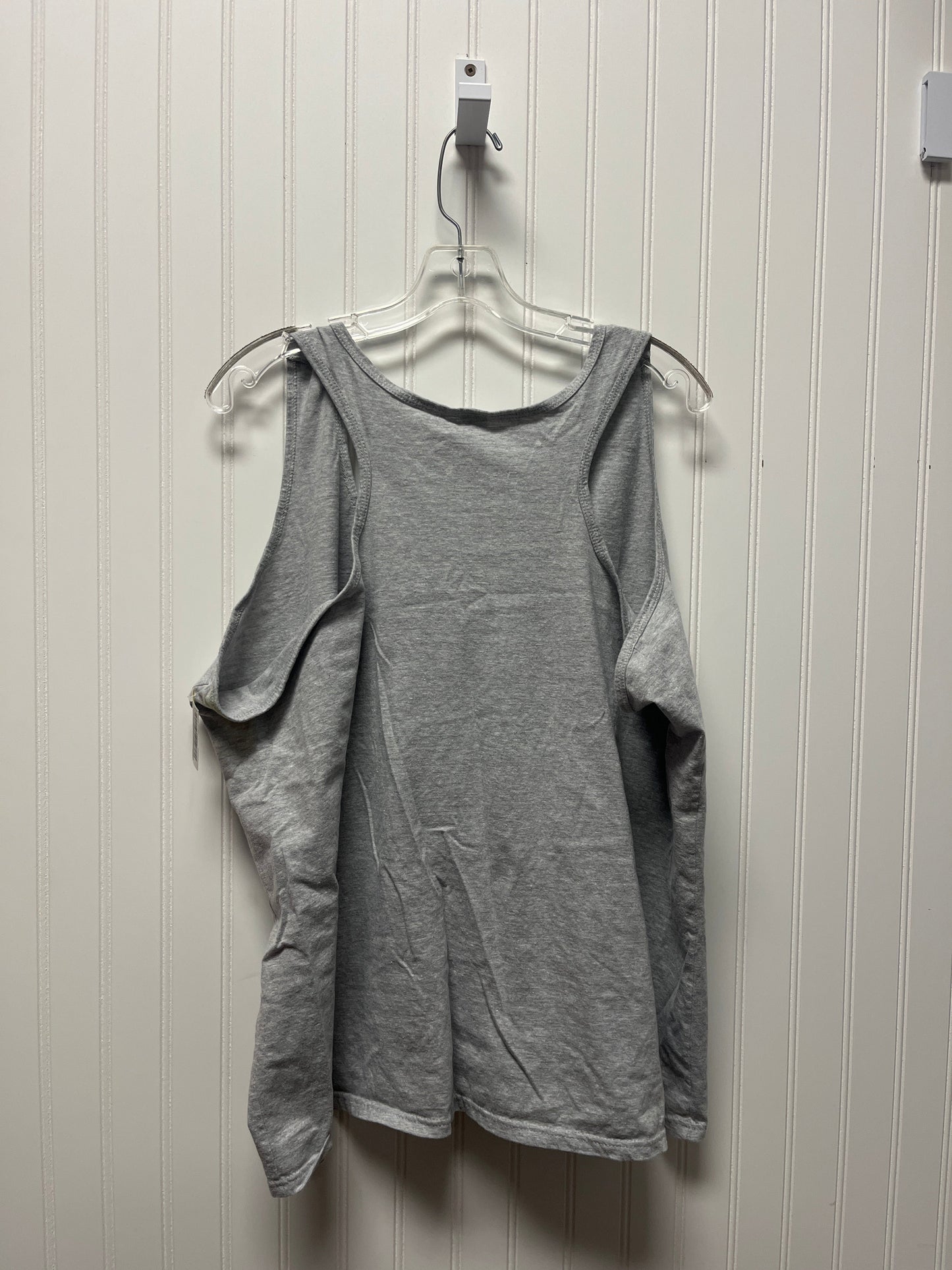 Top Sleeveless Basic By Gildan In Grey, Size: 3x