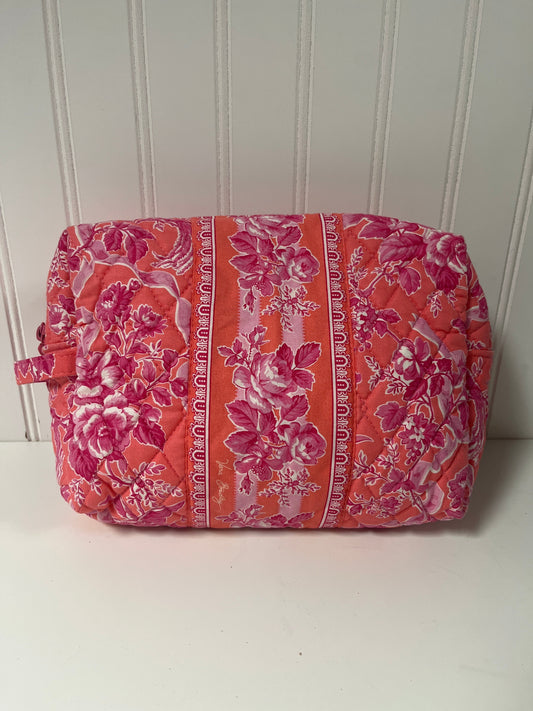 Makeup Bag By Vera Bradley, Size: Medium