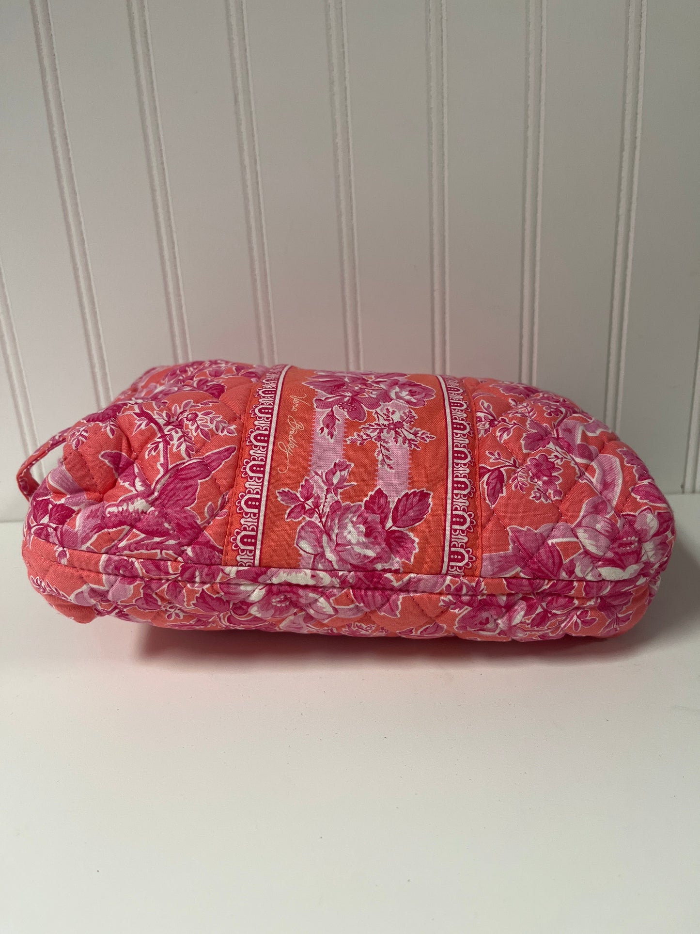 Makeup Bag By Vera Bradley, Size: Medium