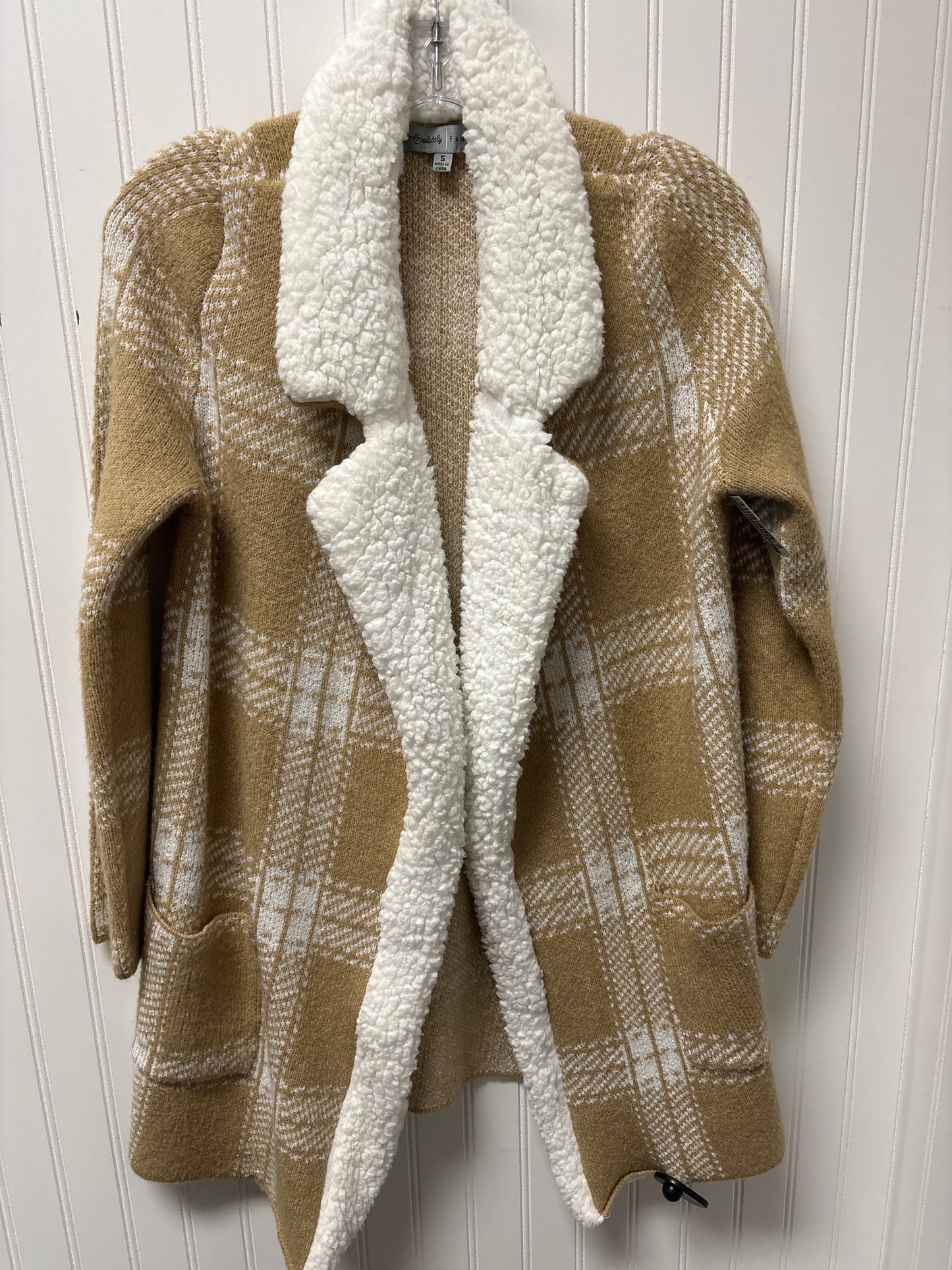 Sweater Cardigan By Absolutely Famous In Beige, Size: S