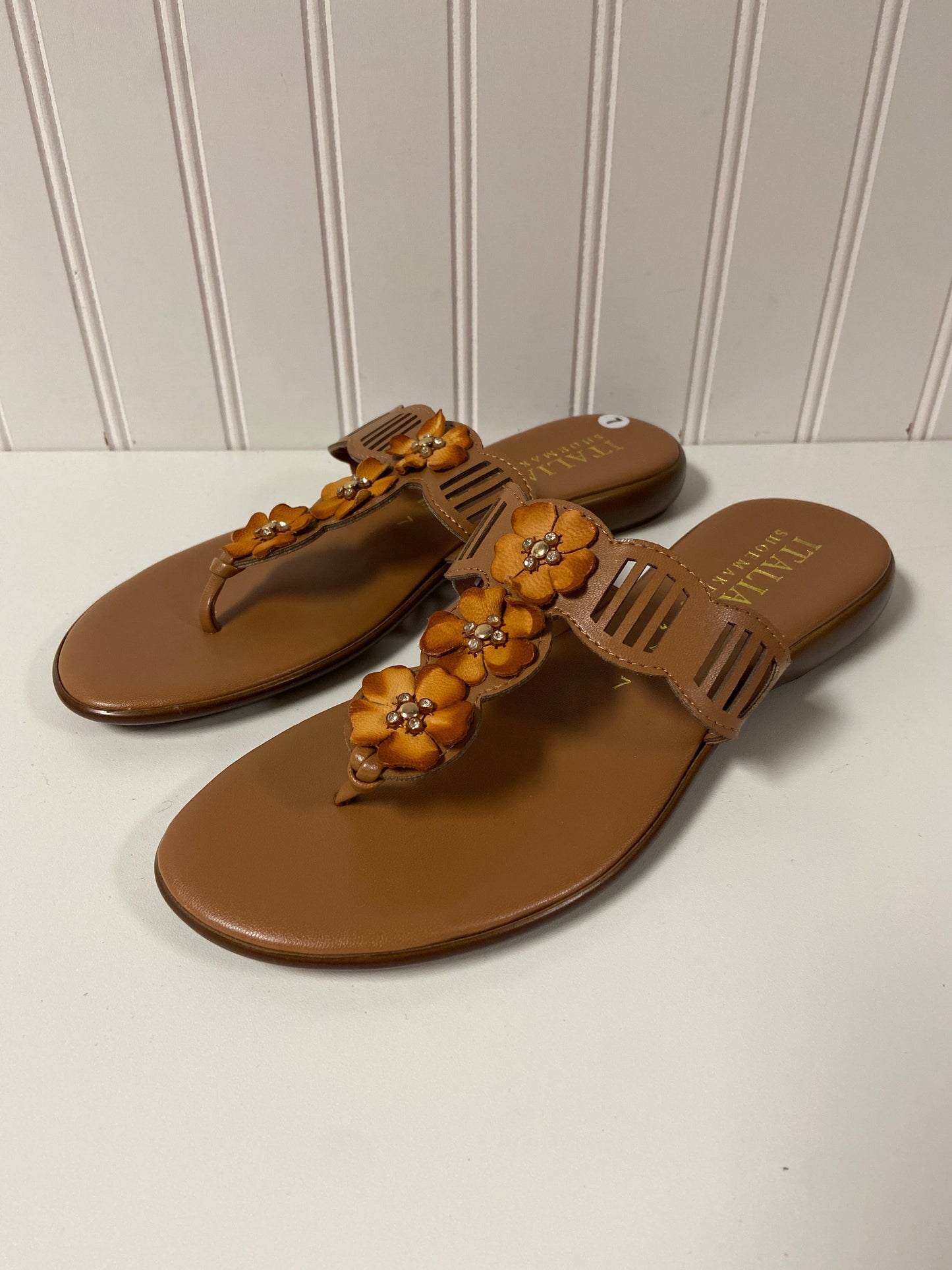 Sandals Flip Flops By Italian Shoemakers In Brown, Size: 7