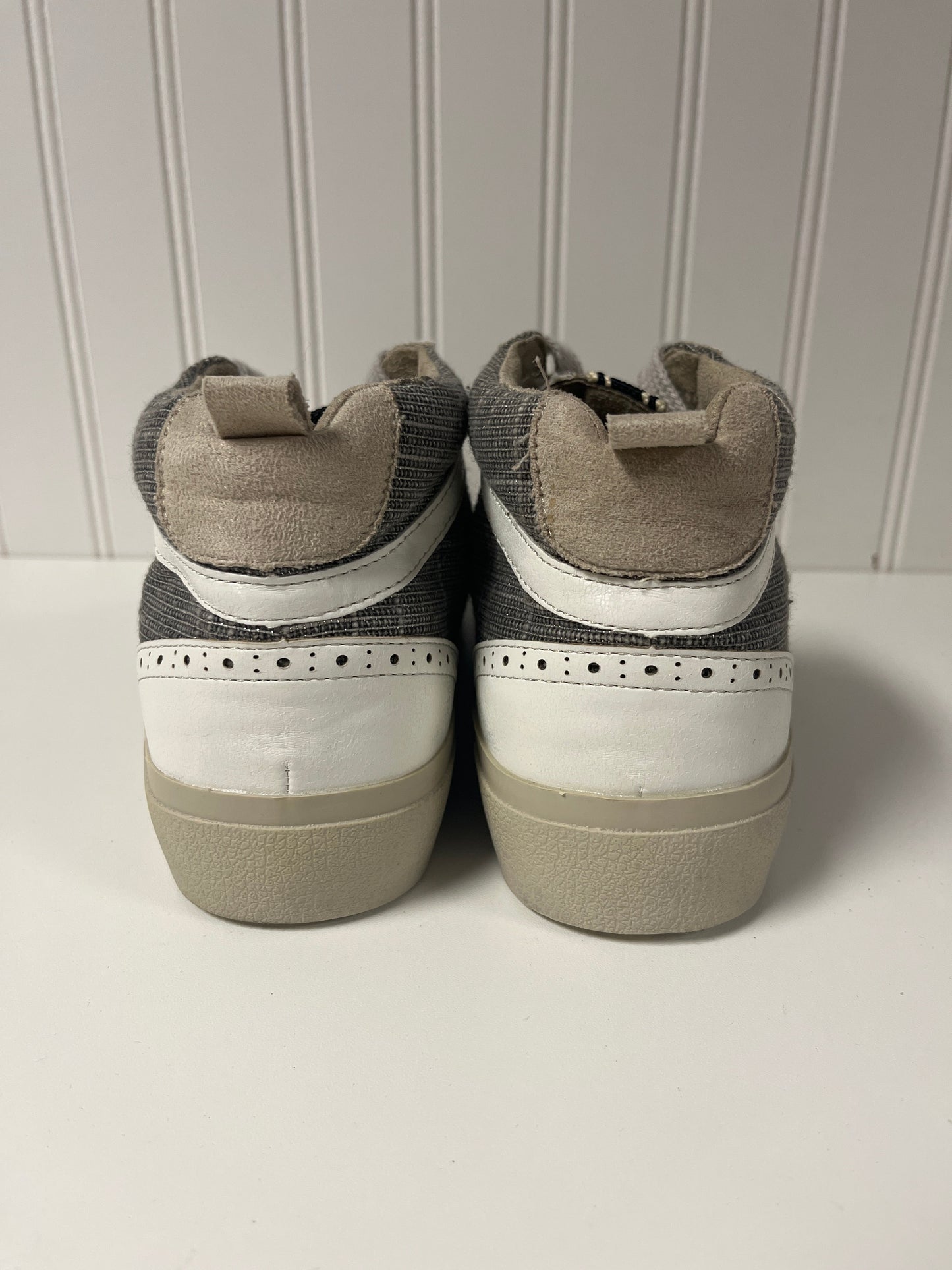 Shoes Sneakers By Shu Shop In Grey, Size: 8