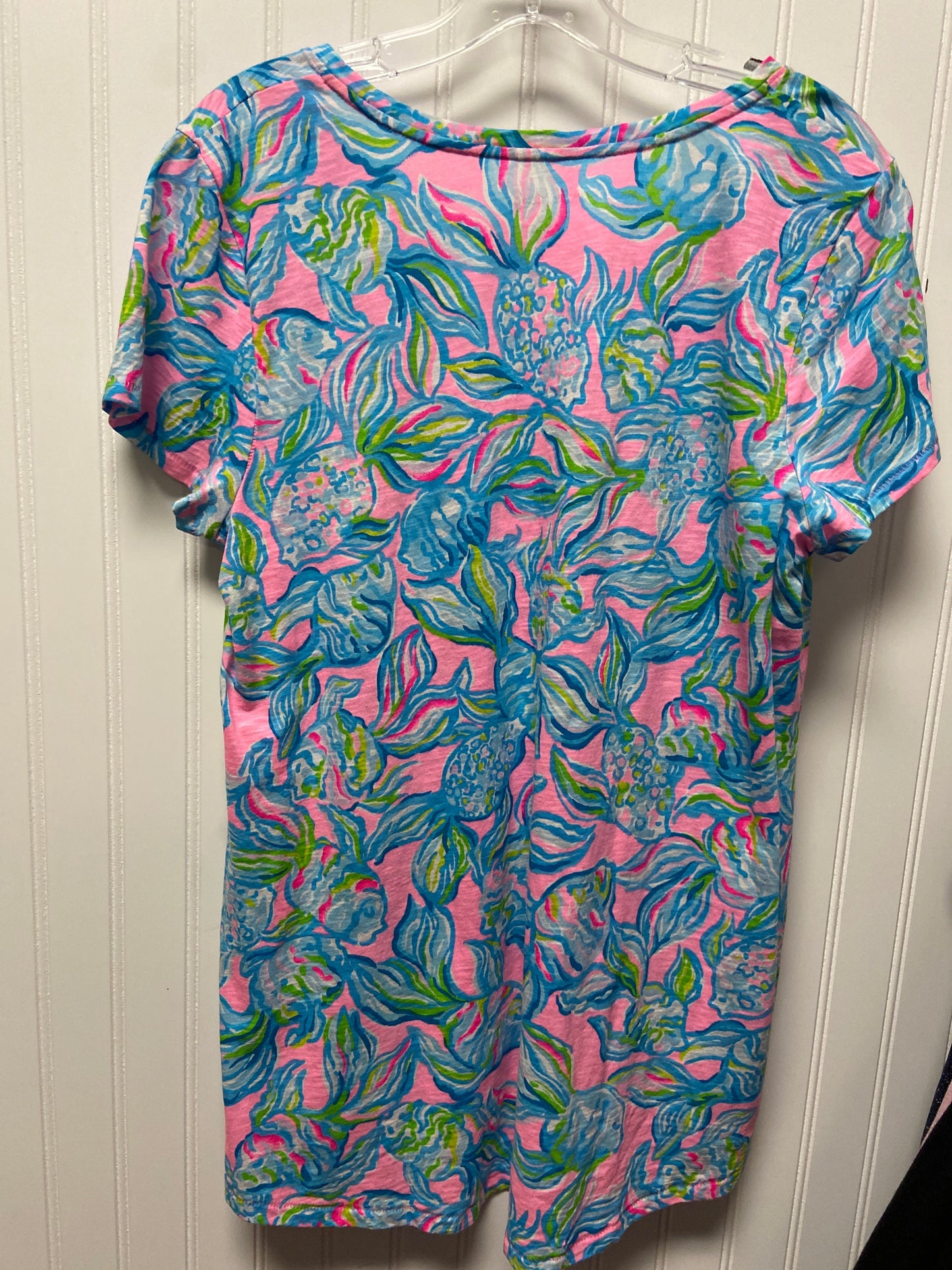 Top Short Sleeve Designer By Lilly Pulitzer In Pink, Size: L