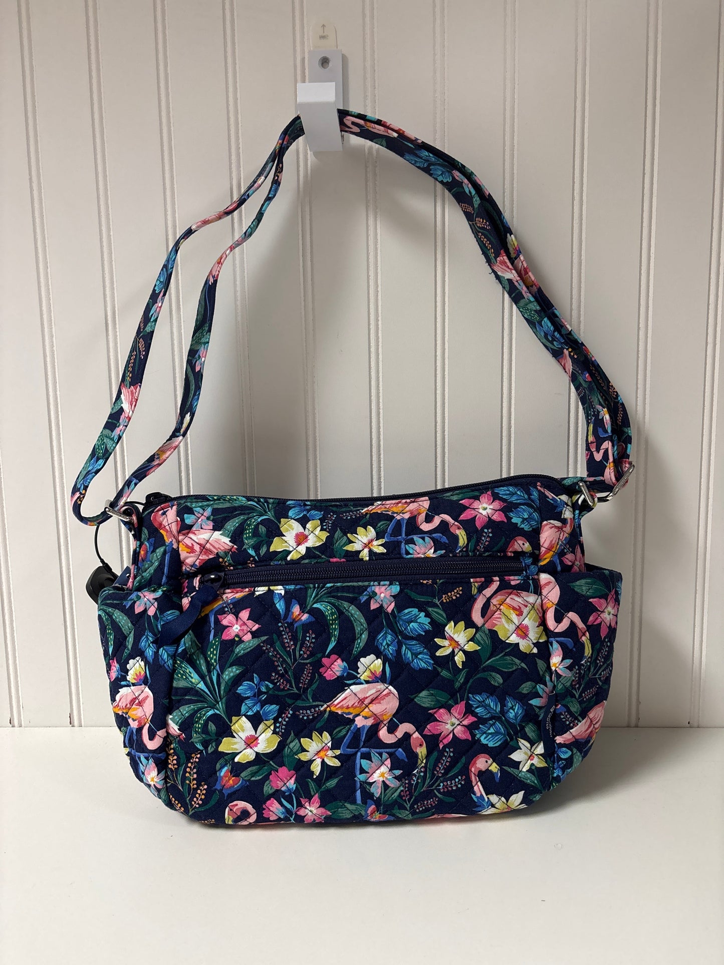 Handbag By Vera Bradley, Size: Medium