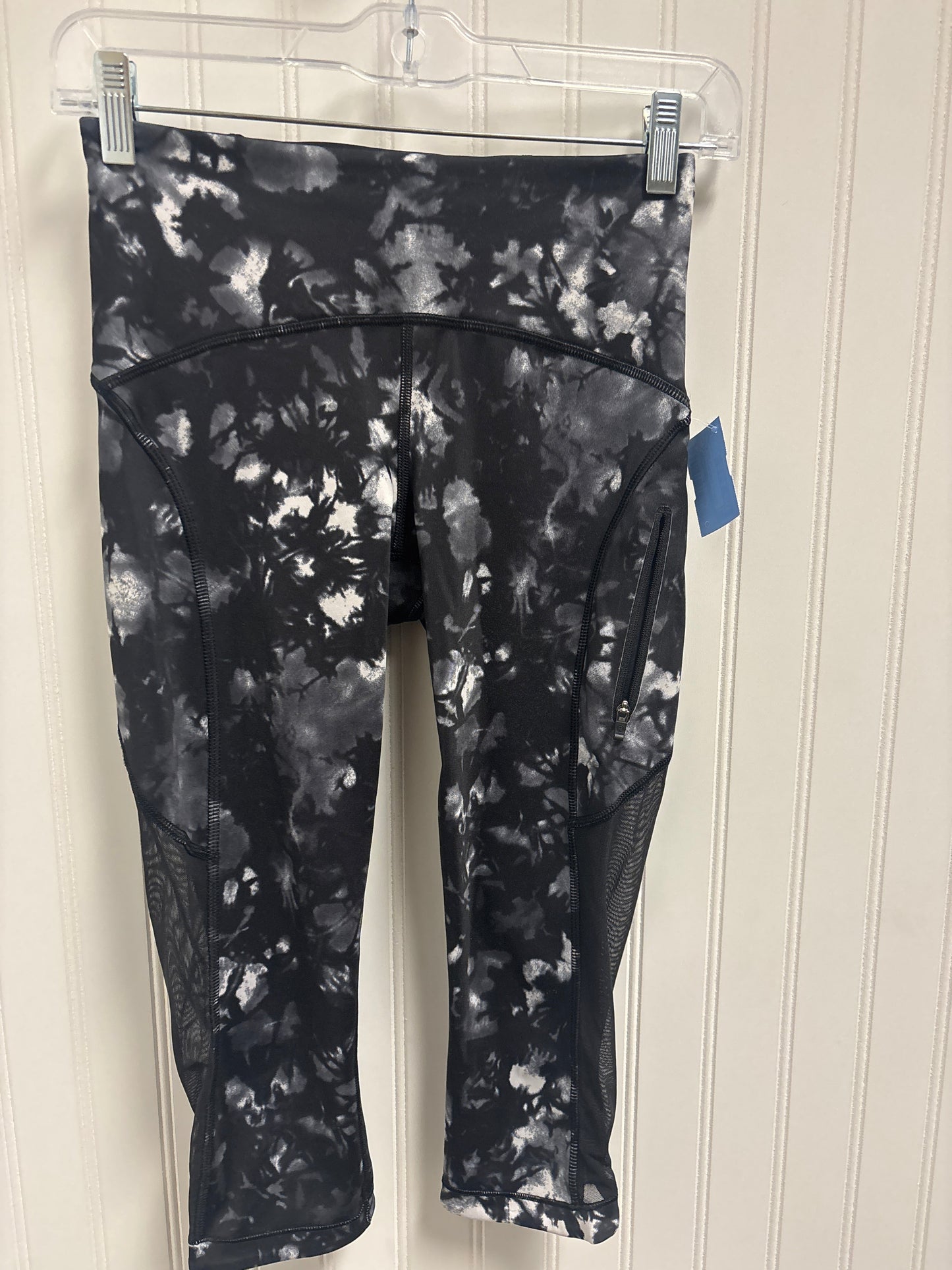 Athletic Leggings Capris By Lululemon In Black & Grey, Size: Xs