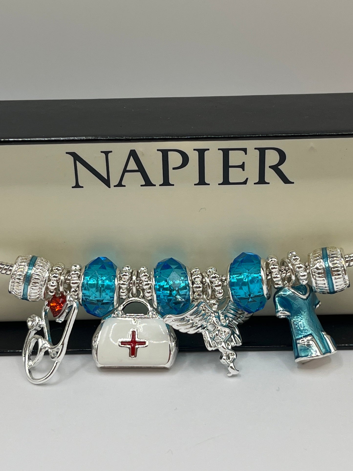 Bracelet Charm By Napier, Size: 1