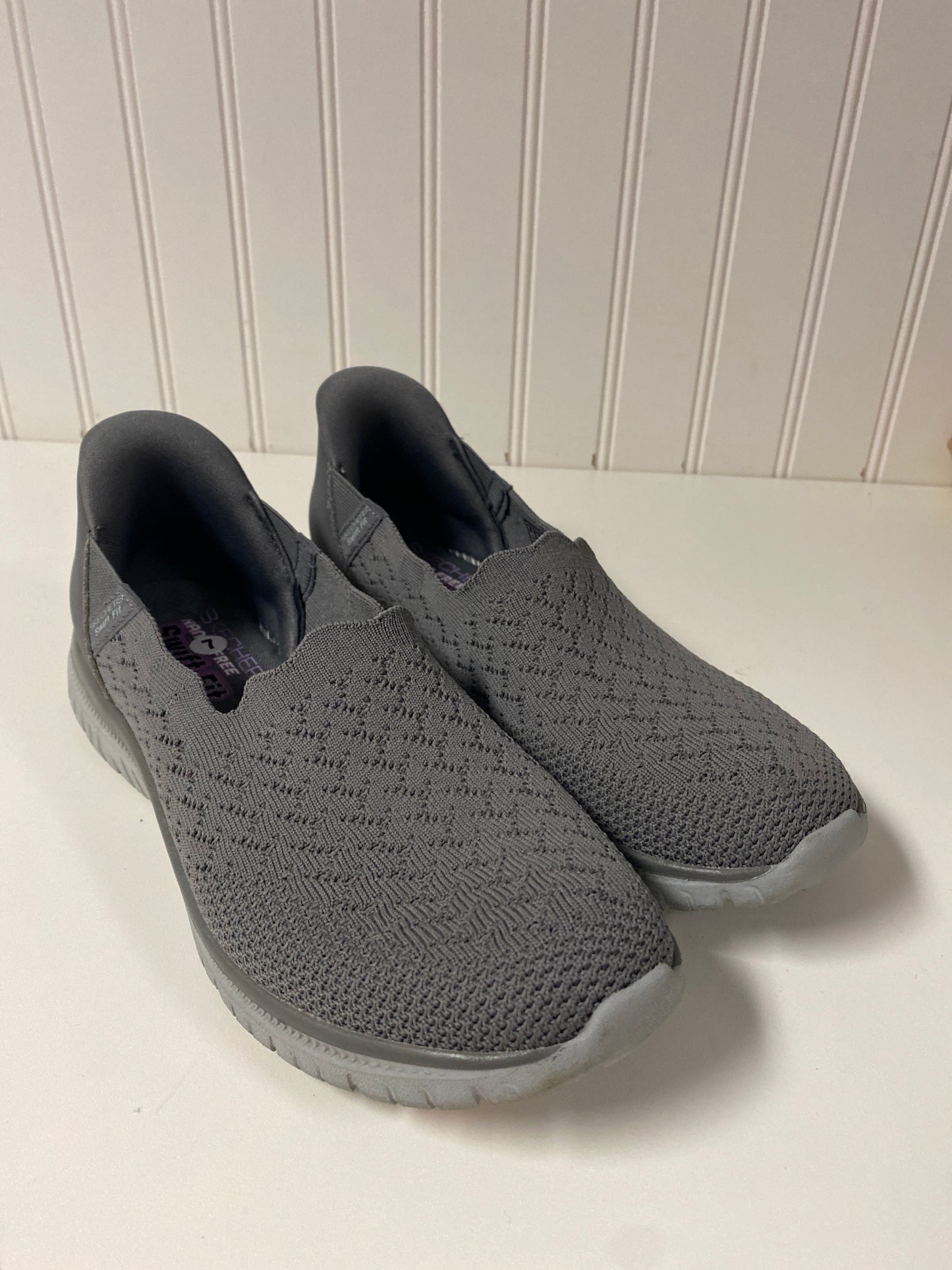 Shoes Sneakers By Skechers In Grey, Size: 7