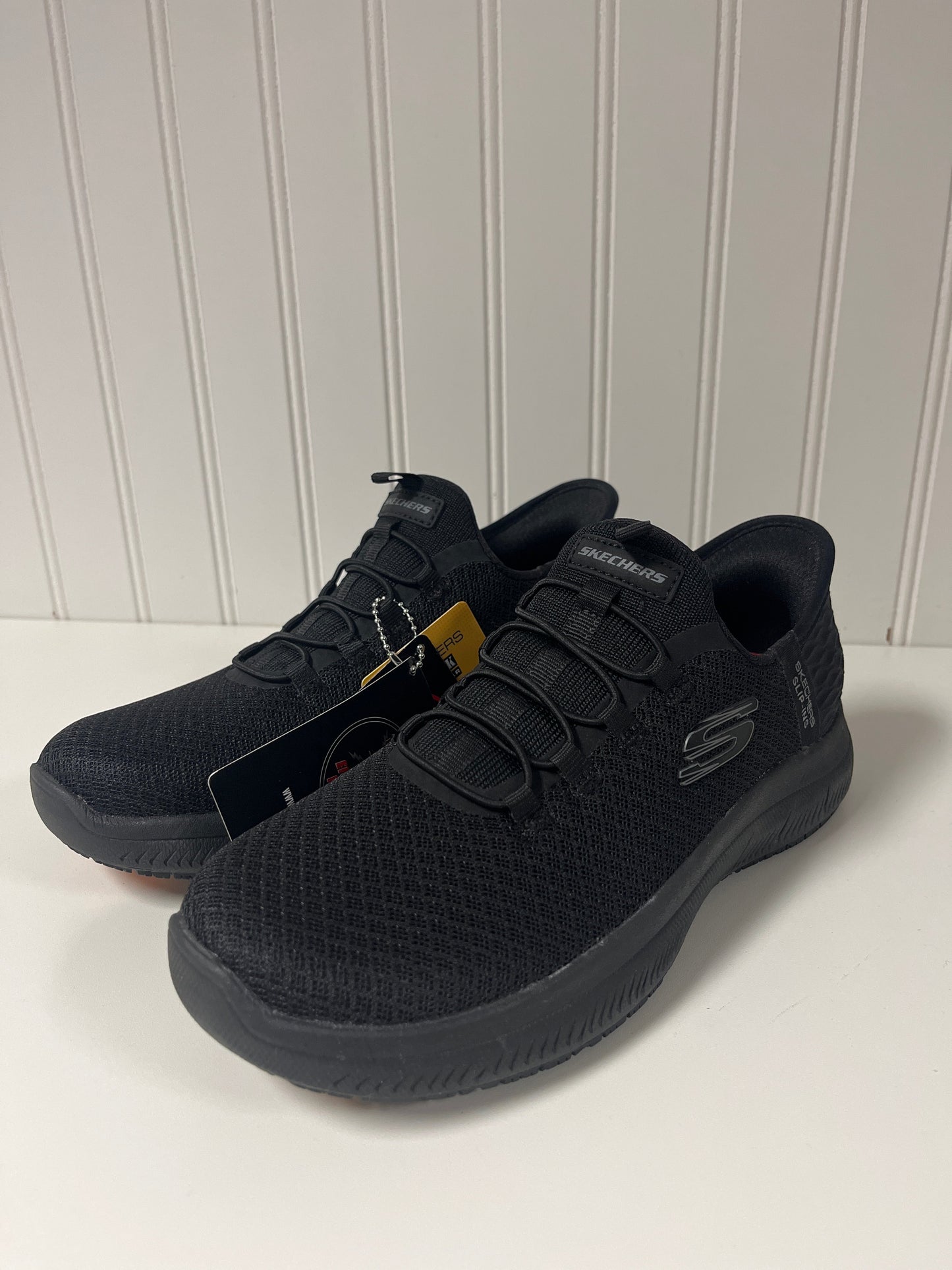 Shoes Athletic By Skechers In Black, Size: 6.5