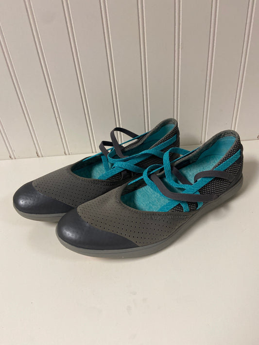 Shoes Flats By Teva In Grey, Size: 8