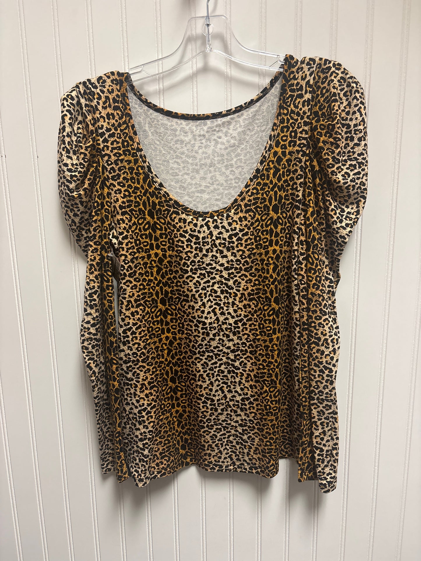 Top Long Sleeve By Gibson And Latimer In Animal Print, Size: M