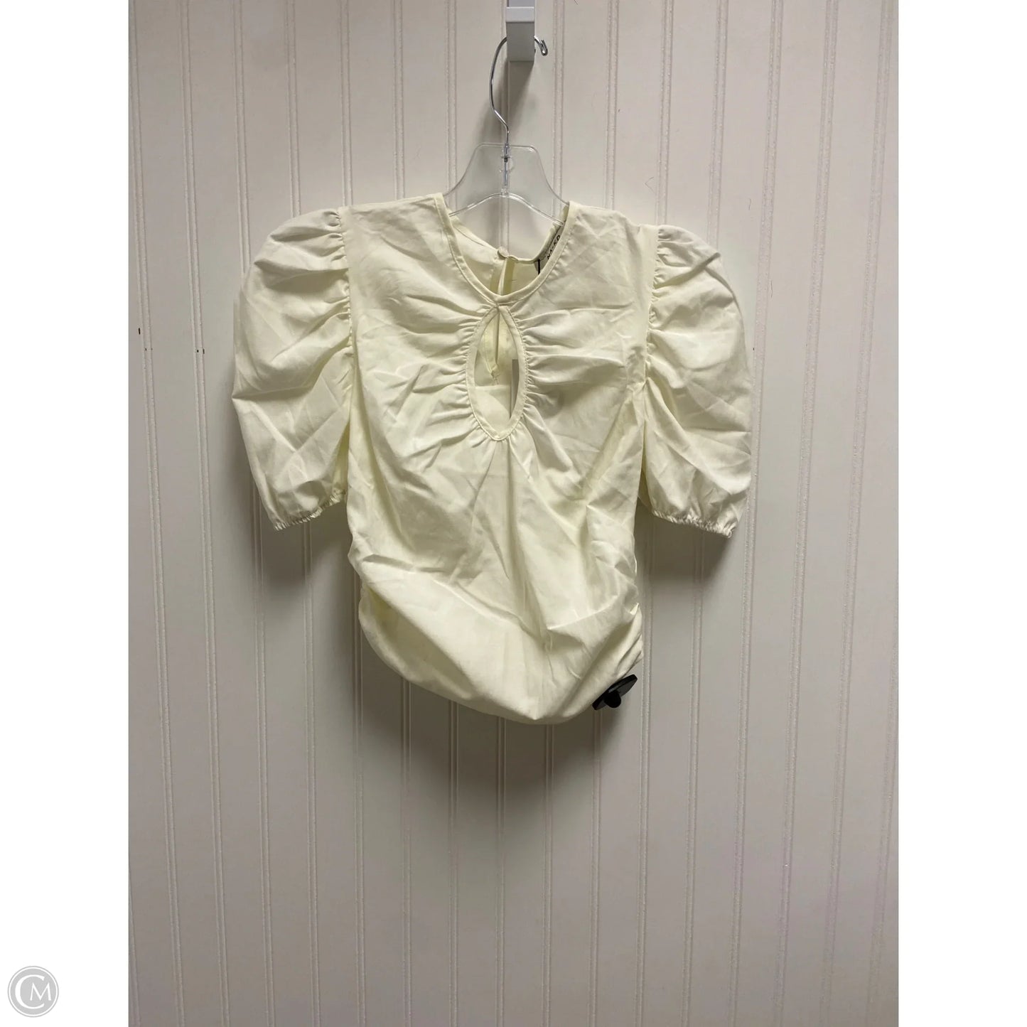 Top Short Sleeve By Cmb In Cream, Size: S