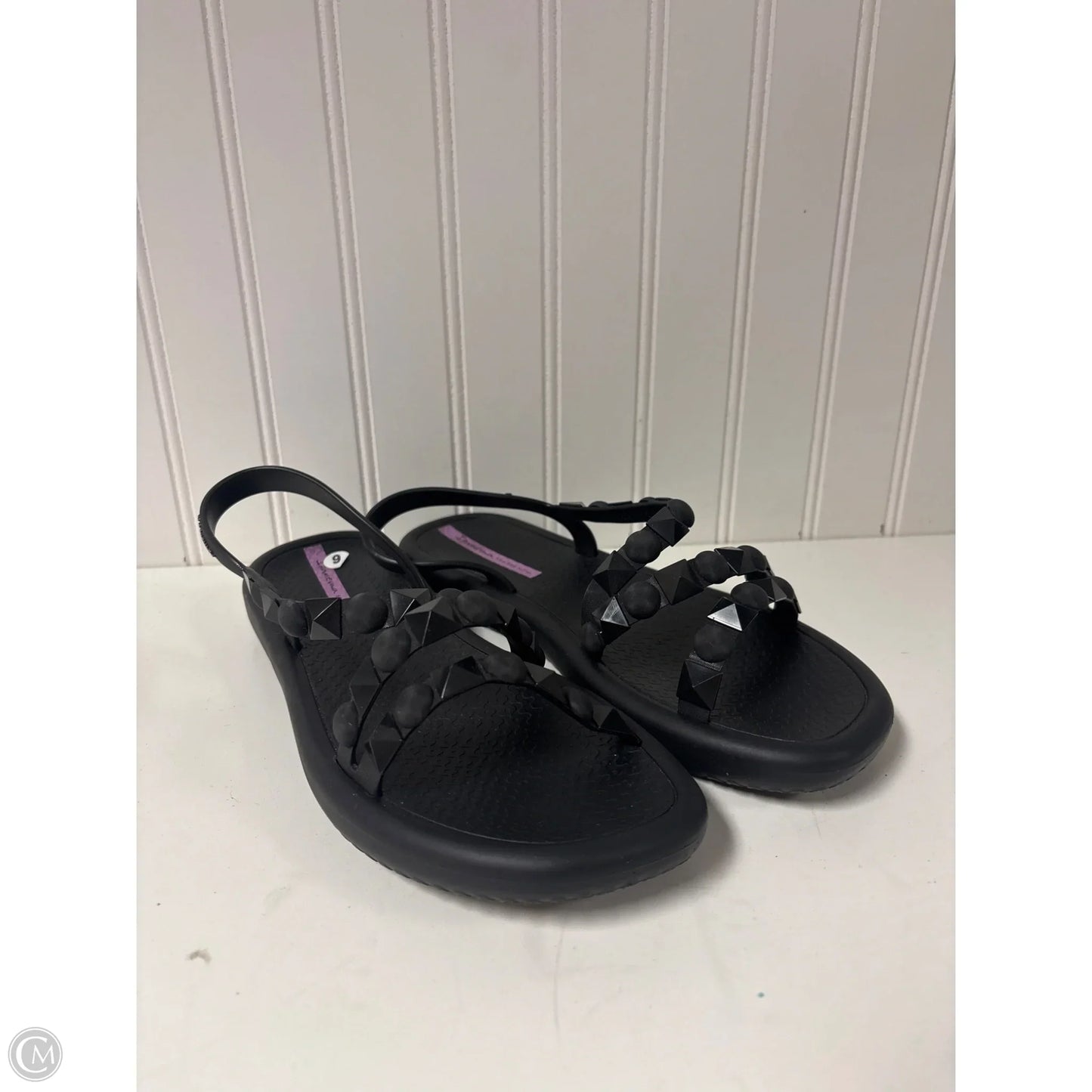 Sandals Flats By Clothes Mentor In Black, Size: 9