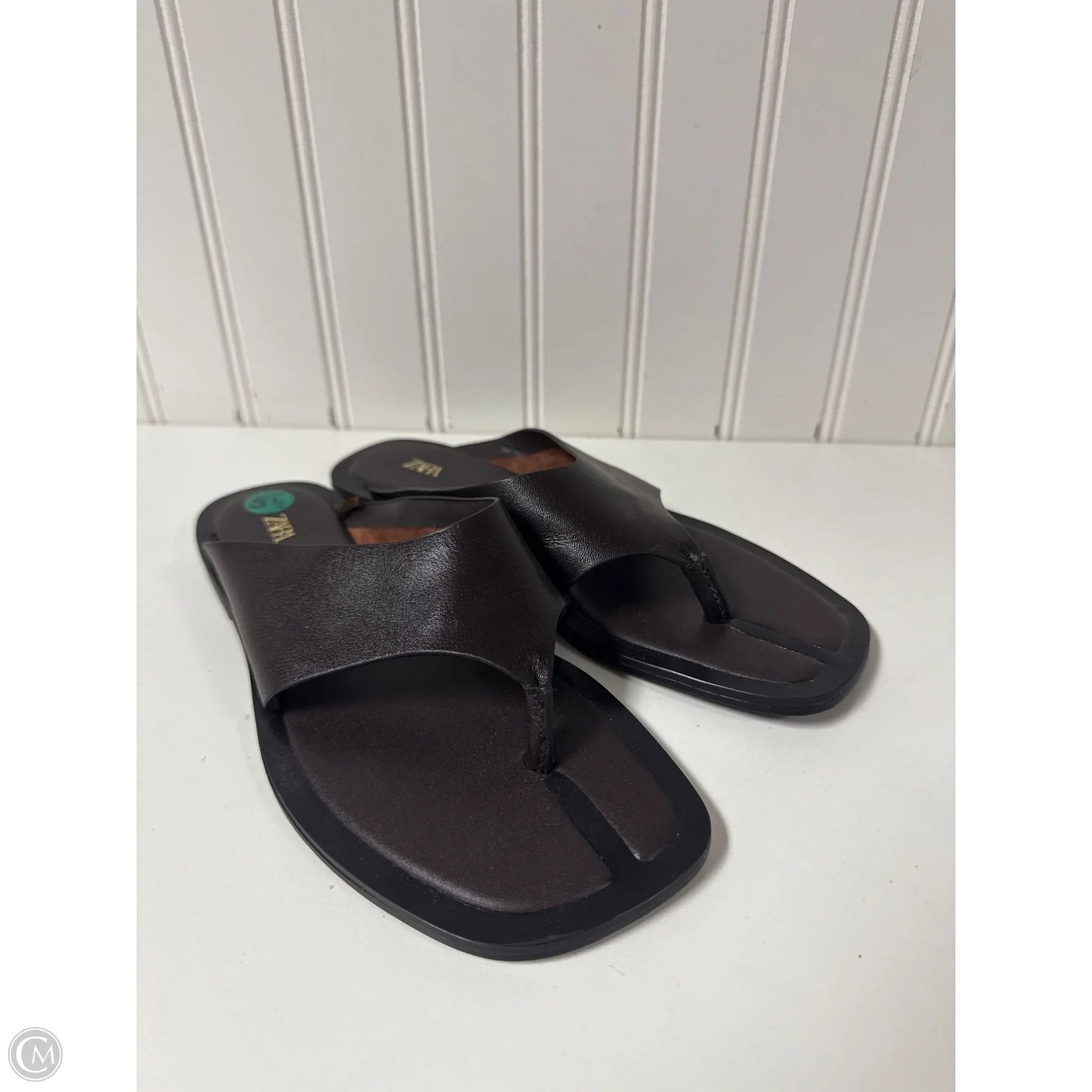 Sandals Flip Flops By Zara In Bronze, Size: 5.5