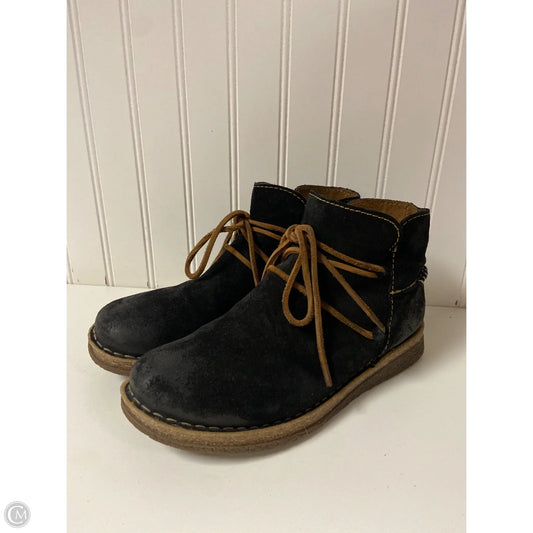 Boots Ankle Flats By Born In Black & Brown, Size: 8