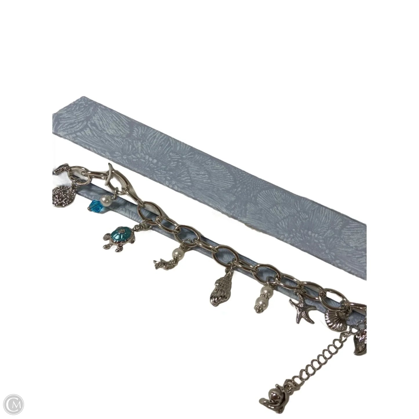 Bracelet Charm By Clothes Mentor, Size: 1