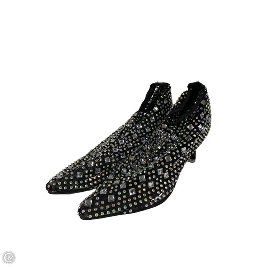 Boots Ankle Flats By Clothes Mentor In Black, Size: 5.5