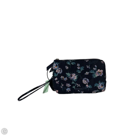 Wristlet By Vera Bradley, Size: Medium