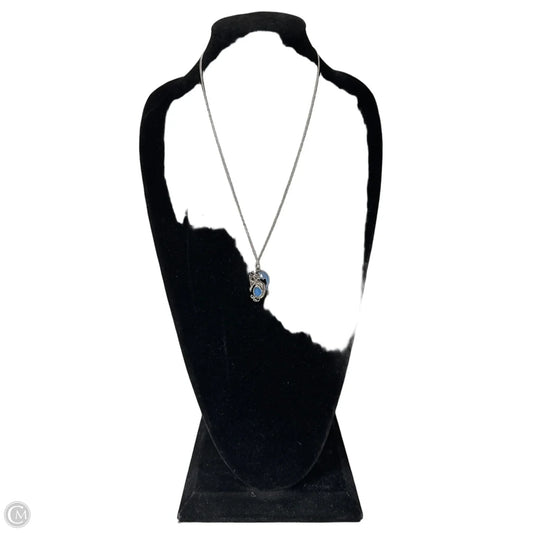 Necklace Charm By Clothes Mentor, Size: 1
