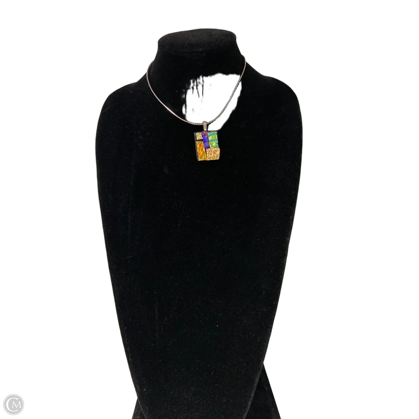 Necklace Pendant By Clothes Mentor, Size: 1