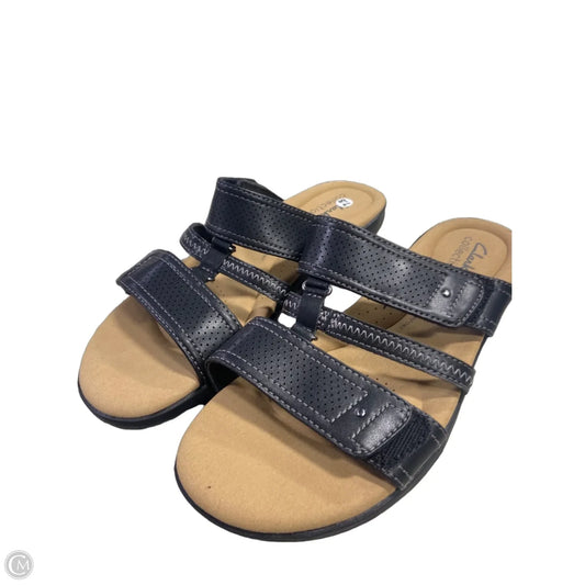 Sandals Flats By Clarks In Black, Size: 7.5