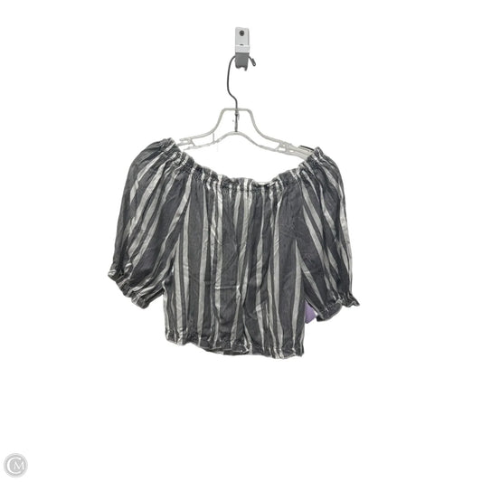 Top Short Sleeve By Clothes Mentor In Striped Pattern, Size: Lp