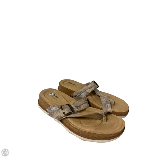 Sandals Flats By Clarks In Beige, Size: 8