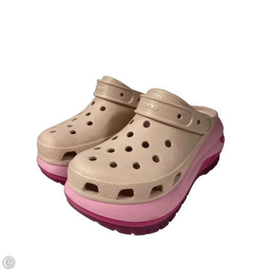 Shoes Heels Platform By Crocs In Pink, Size: 7