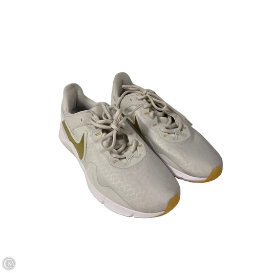 Shoes Athletic By Nike In Grey & White, Size: 8.5