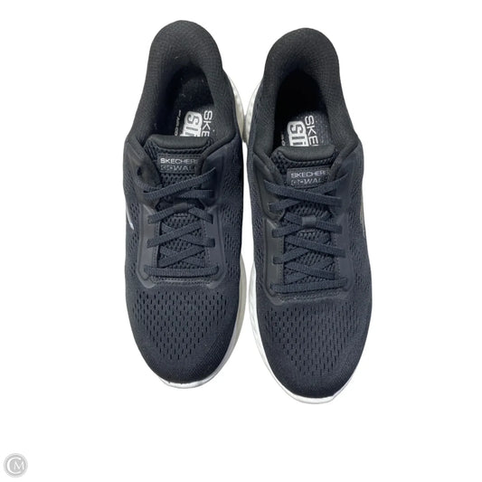 Shoes Athletic By Skechers In Black & White, Size: 8.5