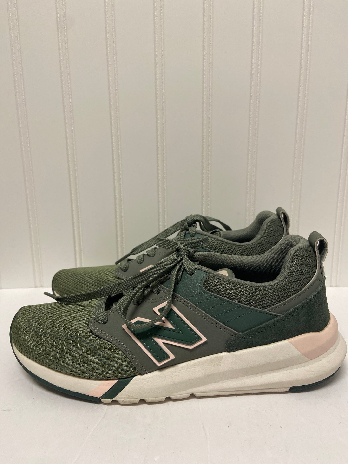 Shoes Athletic By New Balance  Size: 6