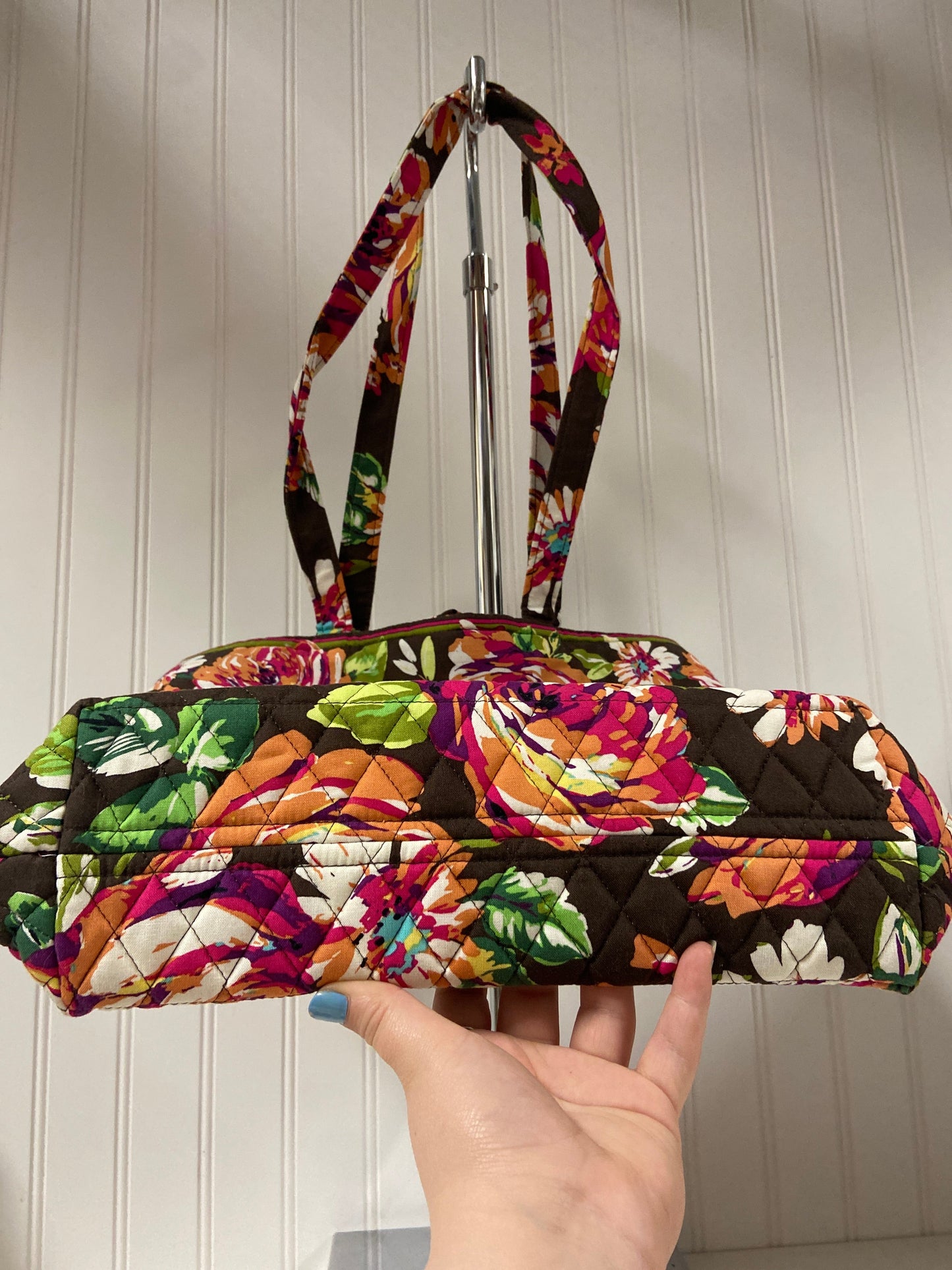 Handbag By Vera Bradley  Size: Large