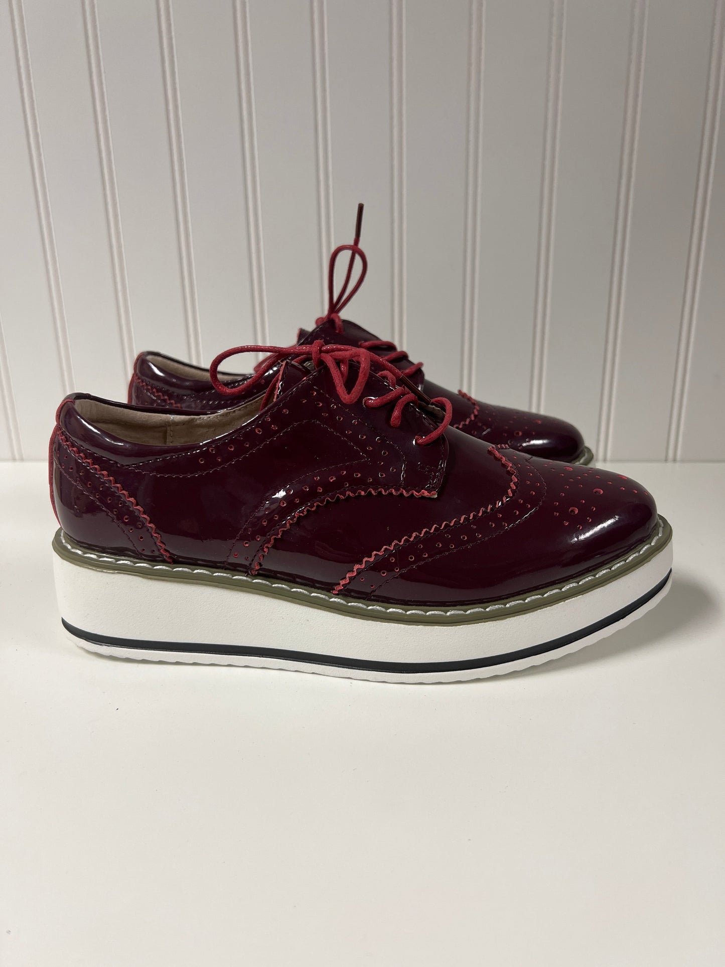 Purple Shoes Flats Clothes Mentor, Size 8.5
