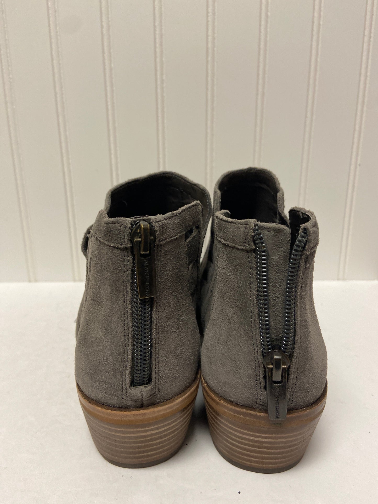 Grey Boots Ankle Flats Vince Camuto, Size 10