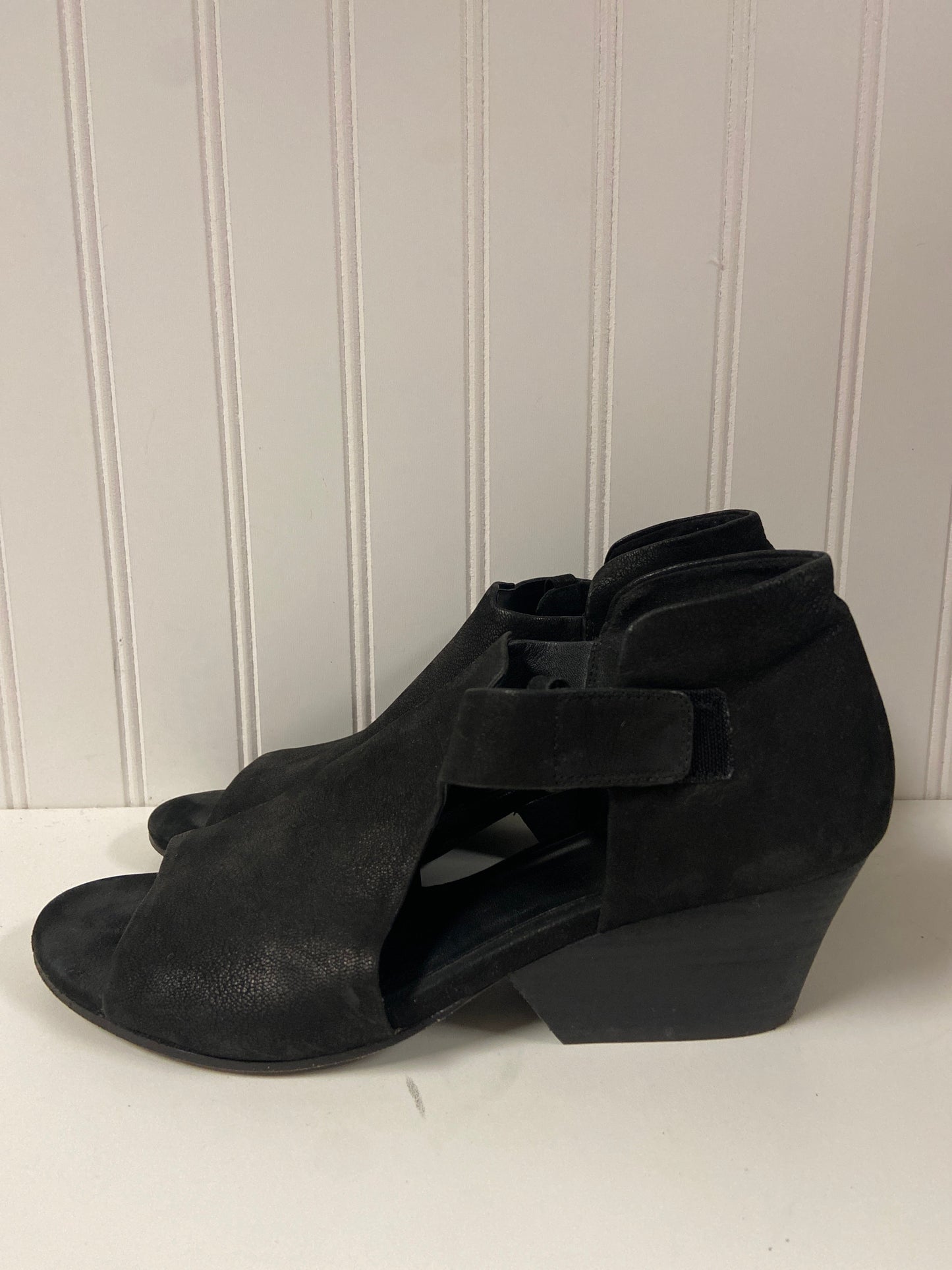 Black Shoes Heels Wedge Eileen Fisher, Size 8.5