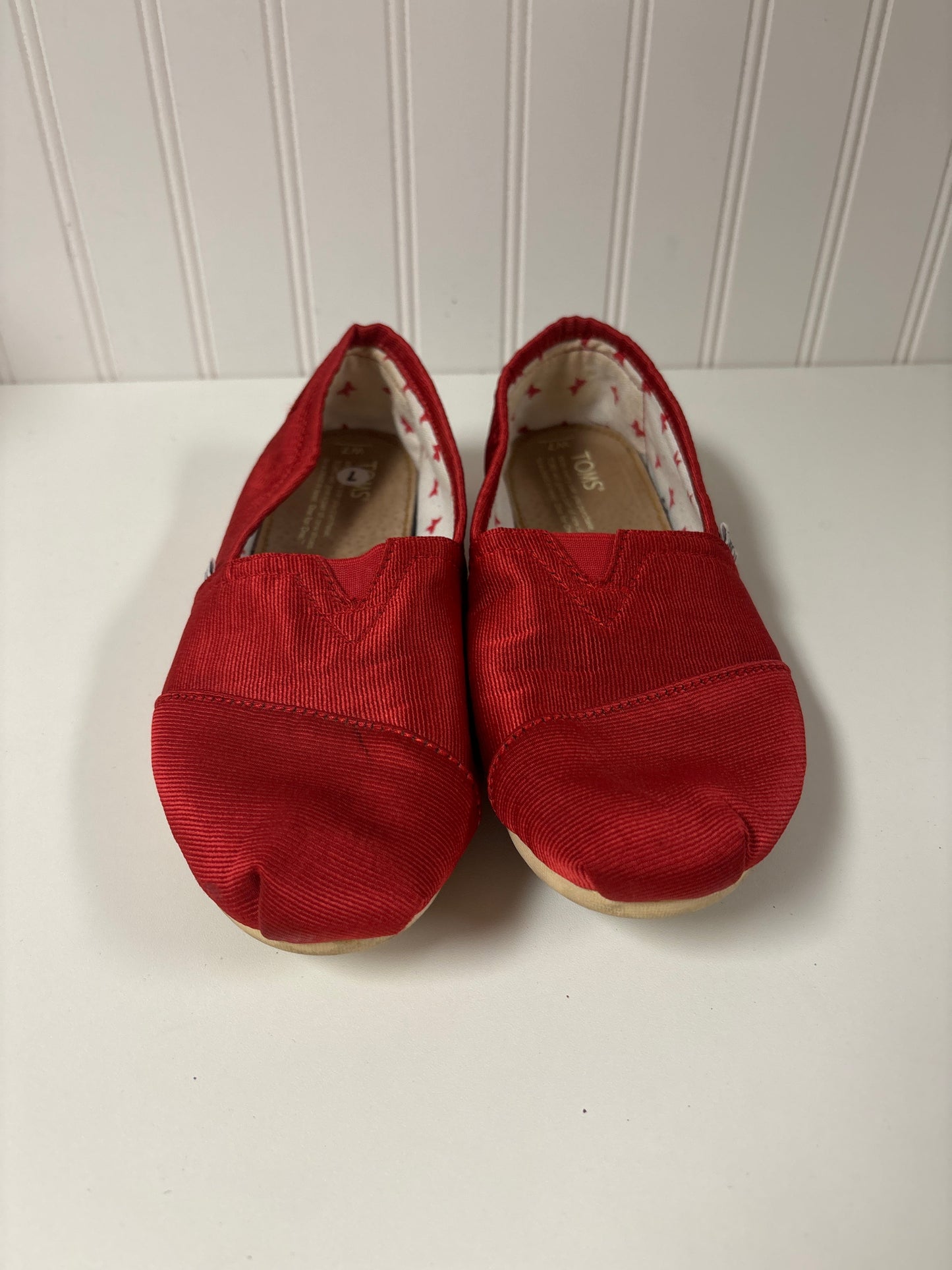 Red Shoes Flats Toms, Size 7