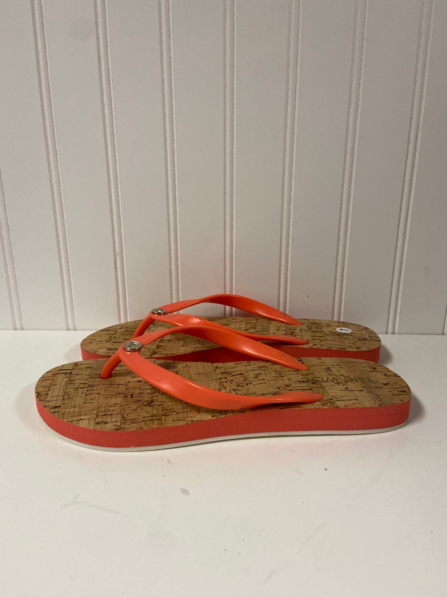 Orange Sandals Flats Nine West, Size 7