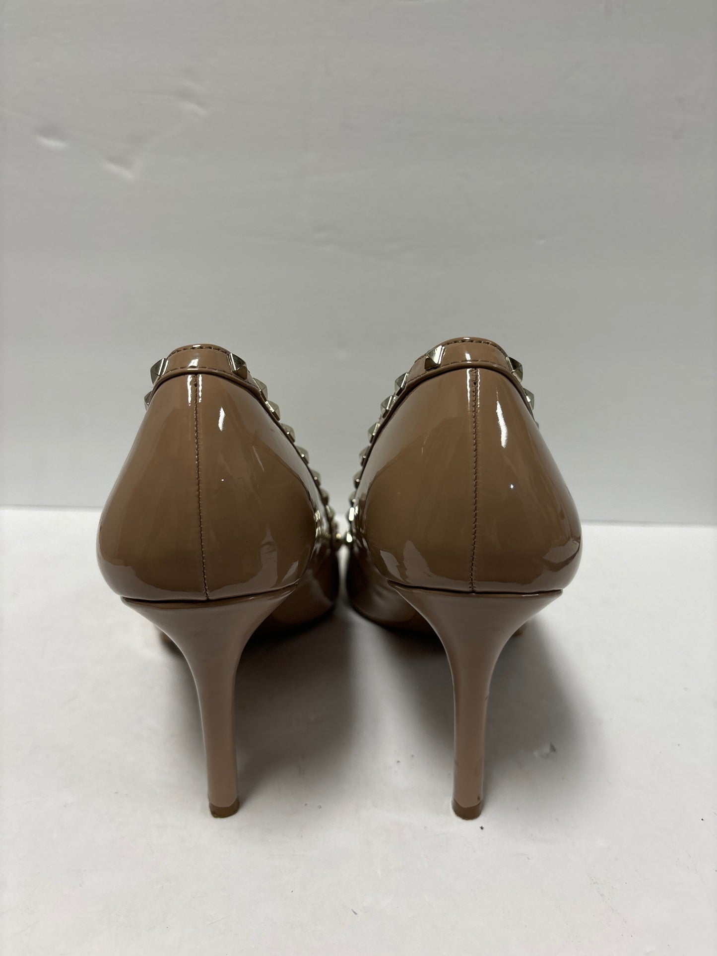 Beige Shoes Heels Stiletto Jessica Simpson, Size 9