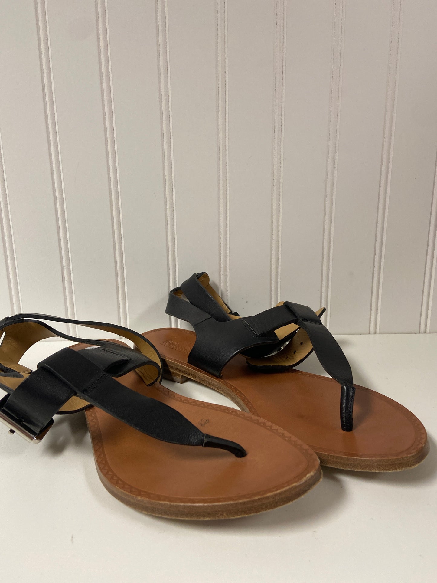 Black Sandals Flats Clothes Mentor, Size 8