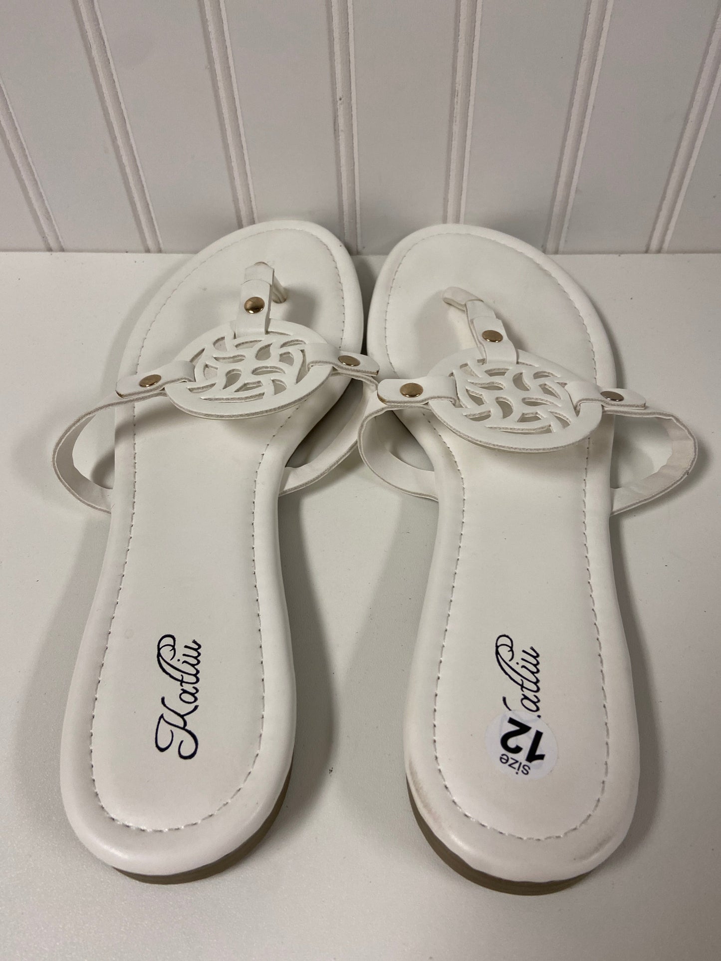 White Sandals Flip Flops Clothes Mentor, Size 12