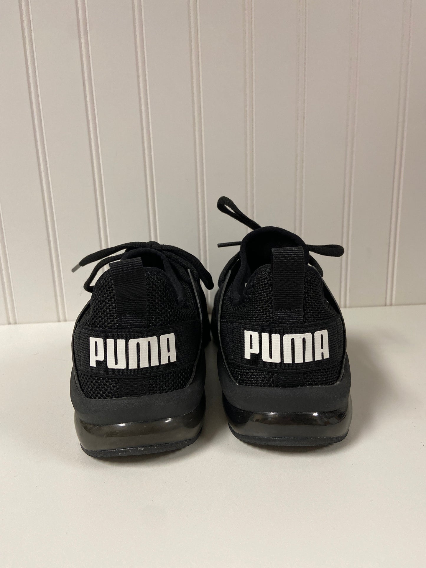 Black Shoes Athletic Puma, Size 5